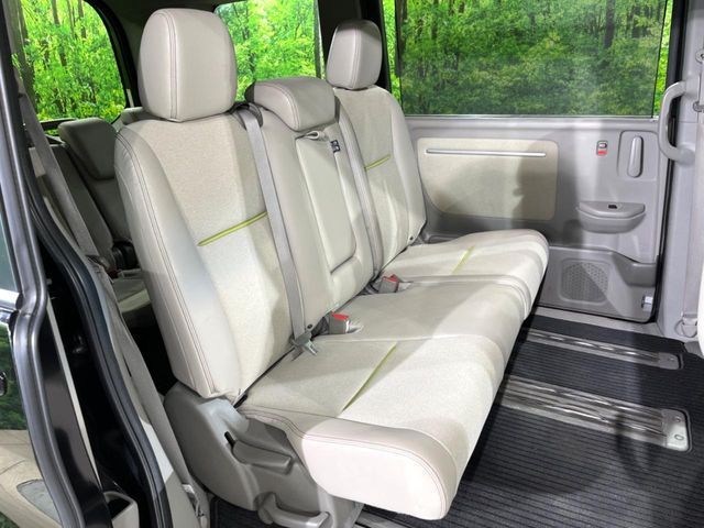 HONDA STEPWAGON 2015 Image 31