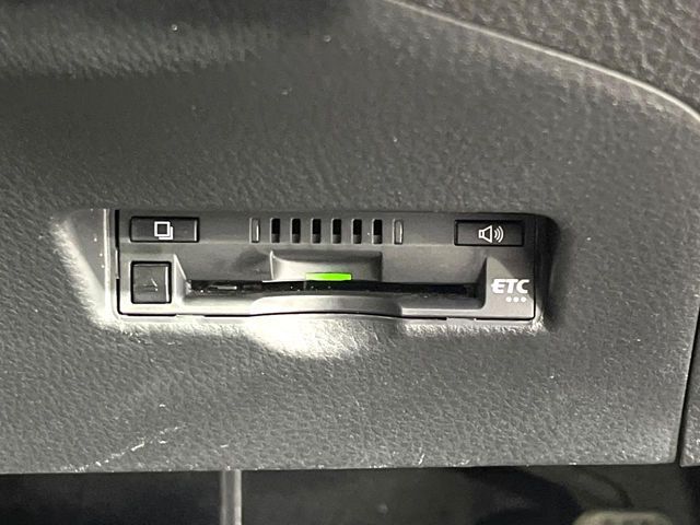 TOYOTA C-HR 2018 Image 31