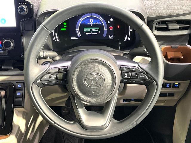 TOYOTA SIENTA HYBRID 2023 Image 31