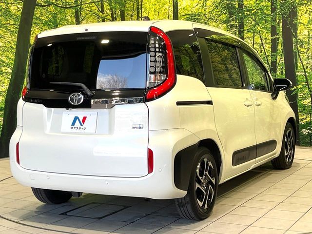 TOYOTA SIENTA HYBRID 2023 Image 31