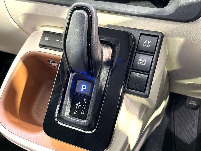 TOYOTA SIENTA HYBRID 2023 Image 31