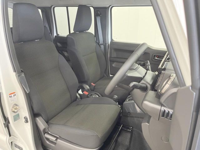 SUZUKI JIMNY NOMADE 2026 Image 31