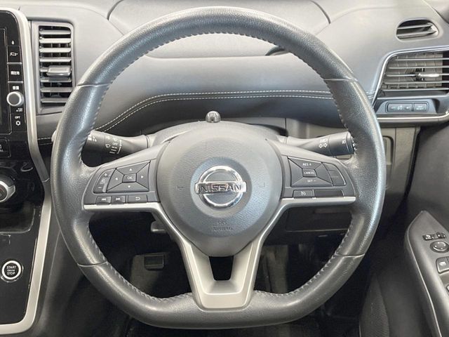 NISSAN SERENA  S-HYBRID 4WD 2018 Image 31