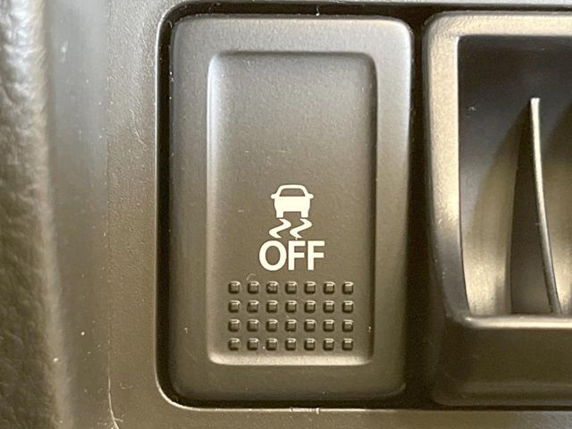 SUZUKI SWIFT 2013 Image 31