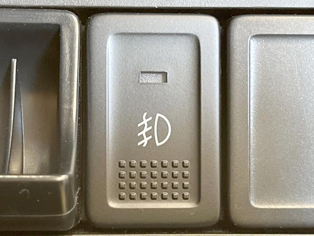 SUZUKI SWIFT 2013 Image 31