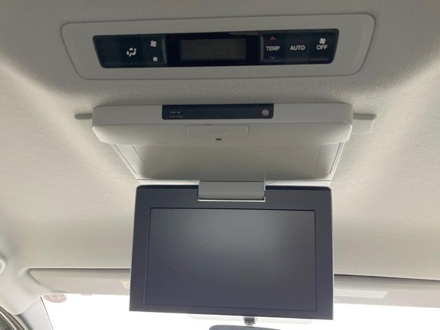 TOYOTA VOXY 4WD 2014 Image 31