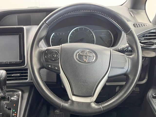 TOYOTA VOXY 4WD 2014 Image 31