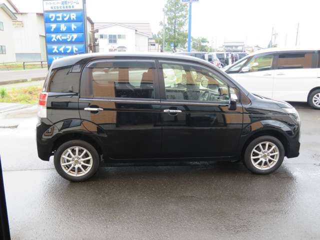 TOYOTA SPADE 4WD 2016 Image 31