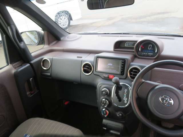 TOYOTA SPADE 4WD 2016 Image 31