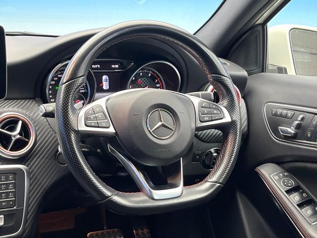 MERCEDES BENZ A CLAS 2017 Image 31