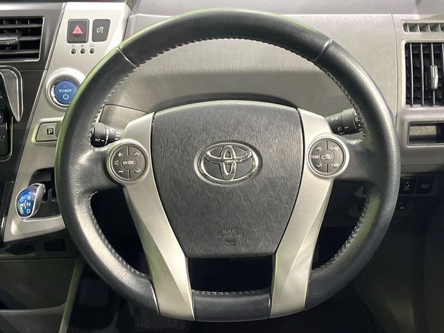 TOYOTA PRIUS ALPHA 2013 Image 31