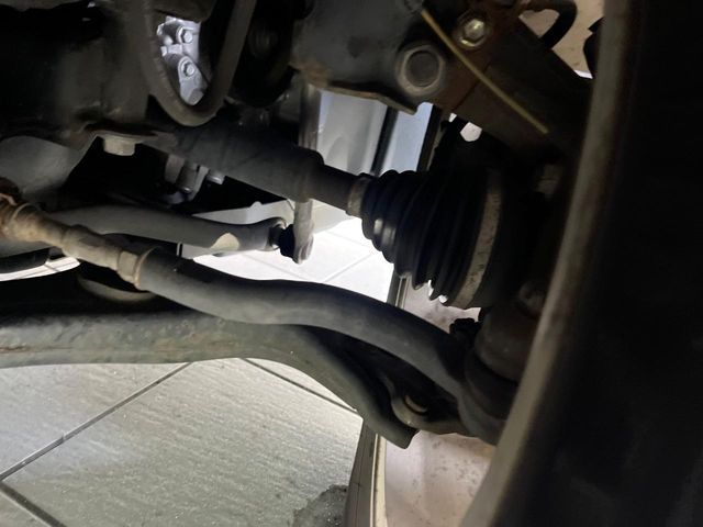 TOYOTA PRIUS ALPHA 2013 Image 31