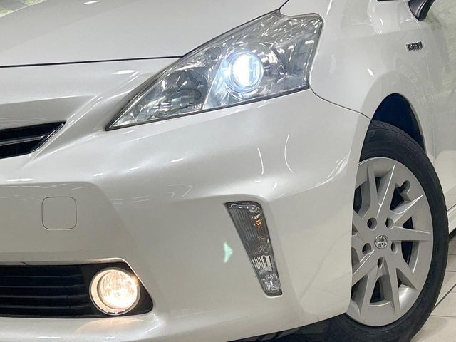 TOYOTA PRIUS ALPHA 2013 Image 31