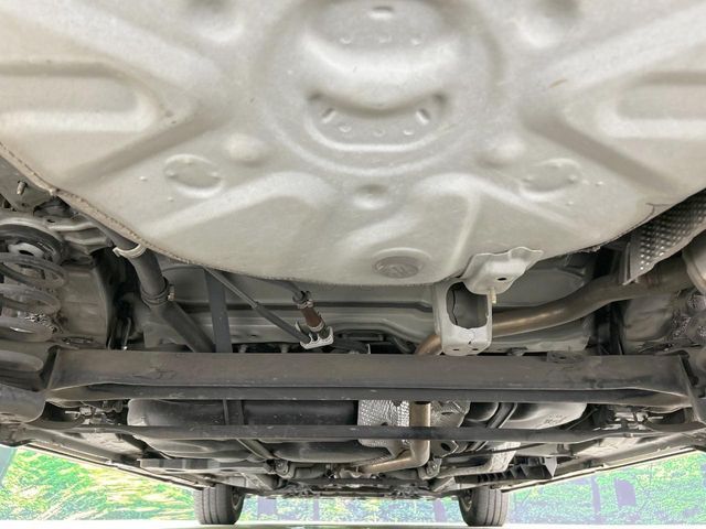 TOYOTA PRIUS ALPHA 2013 Image 31