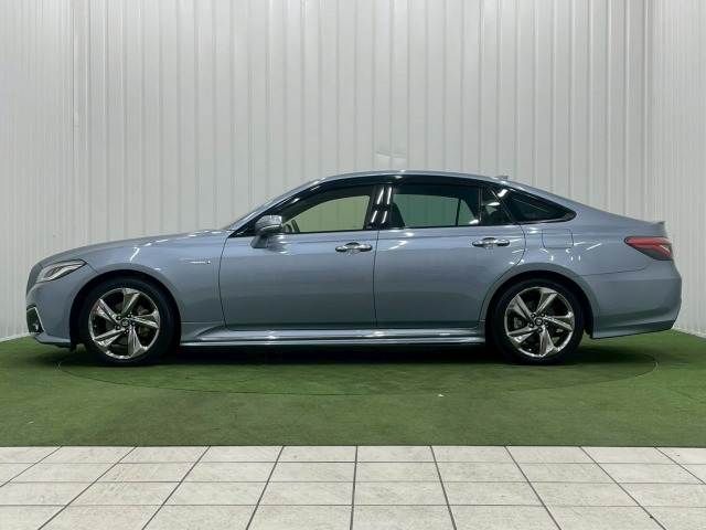 TOYOTA CROWN SEDAN HYBRID 2019 Image 31