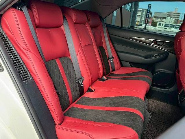 TOYOTA CROWN SEDAN HYBRID 2013 Image 31