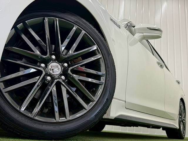 TOYOTA CROWN SEDAN HYBRID 2013 Image 31