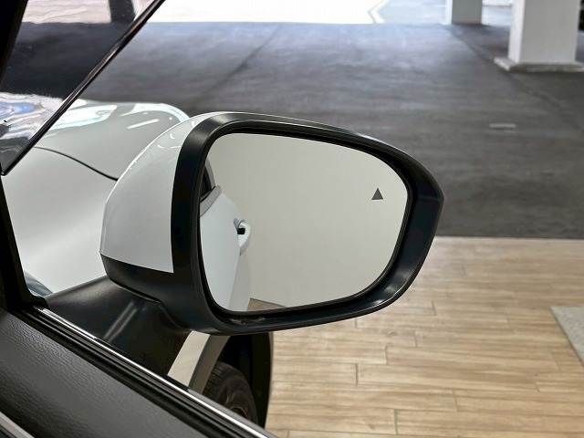 MITSUBISHI OUTLANDER PHEV 2023 Image 31