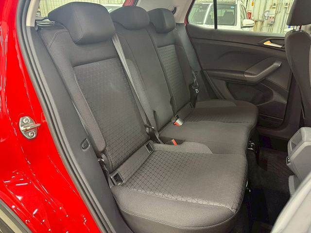 VOLKSWAGEN T-CROSS 2021 Image 31