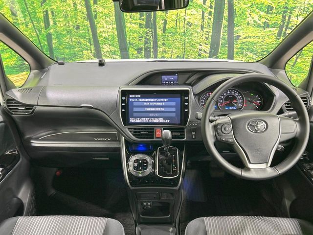 TOYOTA VOXY 2019 Image 31