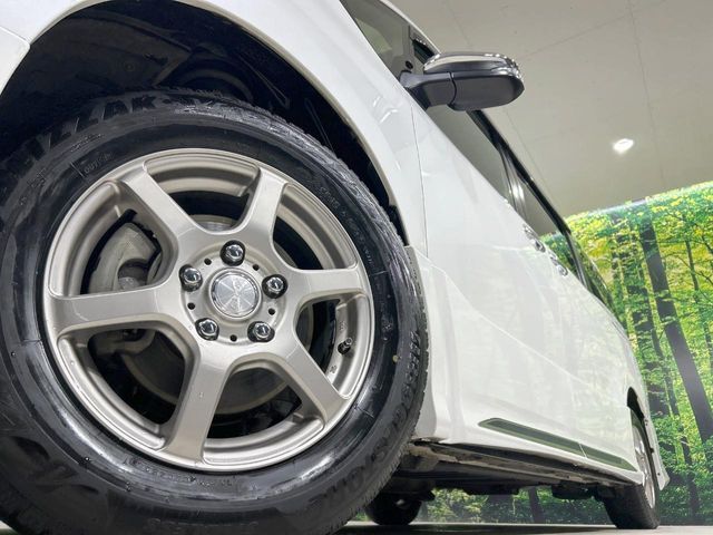 TOYOTA VOXY 2019 Image 31