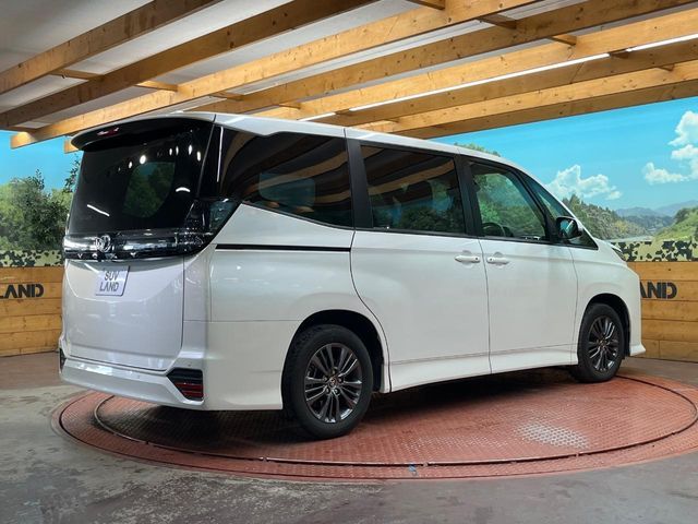 TOYOTA VOXY 2023 Image 31