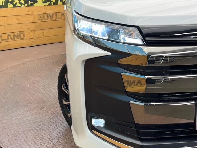 TOYOTA NOAH HYBRID 2024 Image 31