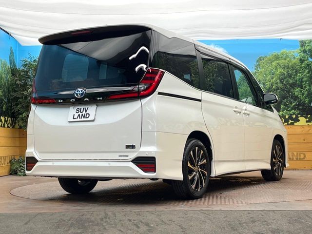 TOYOTA NOAH HYBRID 2024 Image 31