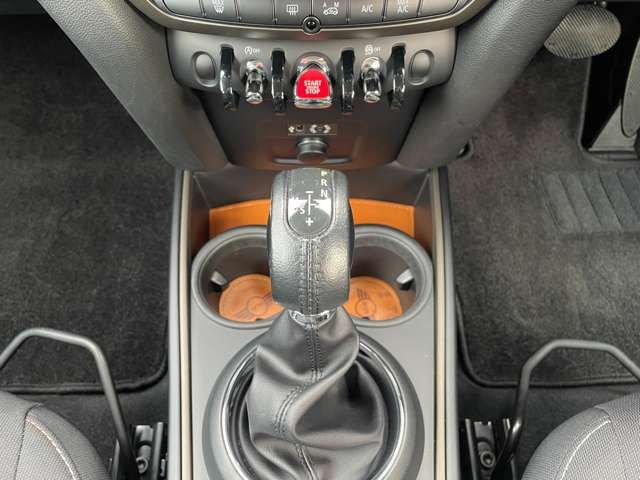 BMW MINI COOPER D CR 2017 Image 31