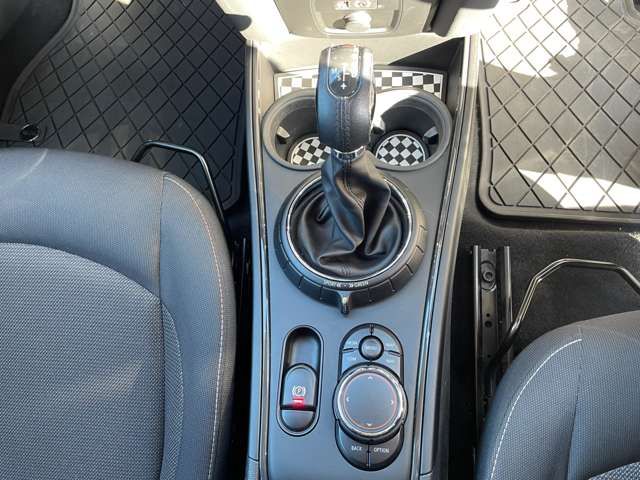 BMW MINI COOPER D CR 2017 Image 31