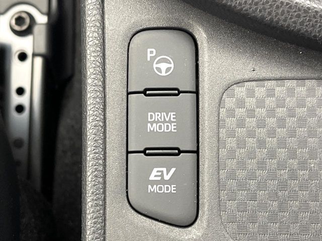 TOYOTA YARIS CROSS HYBRID 2020 Image 31