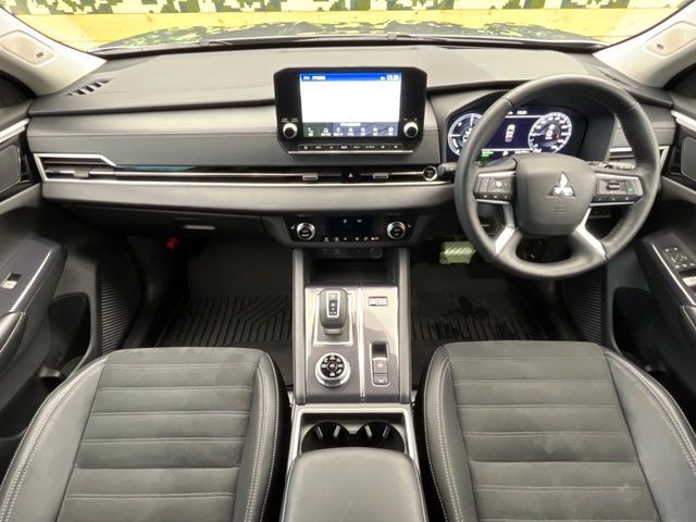 MITSUBISHI OUTLANDER PHEV 2022 Image 31