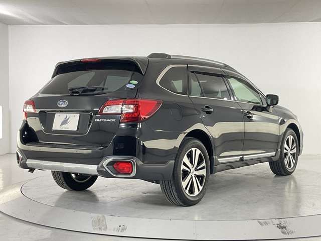 SUBARU LEGACY OUTBACK 2017 Image 31
