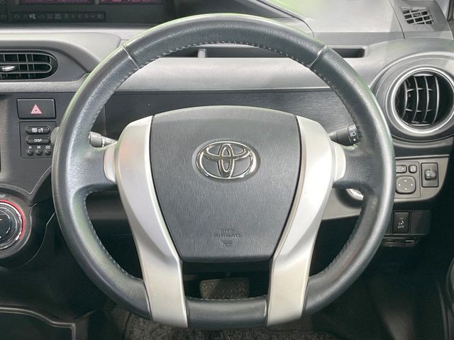 TOYOTA AQUA 2014 Image 31