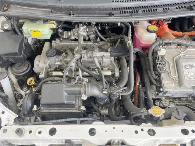 TOYOTA AQUA 2014 Image 31