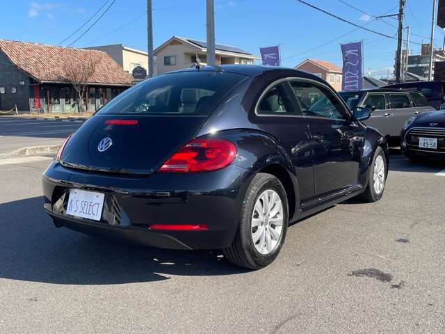 VOLKSWAGEN THE BEETL 2012 Image 31