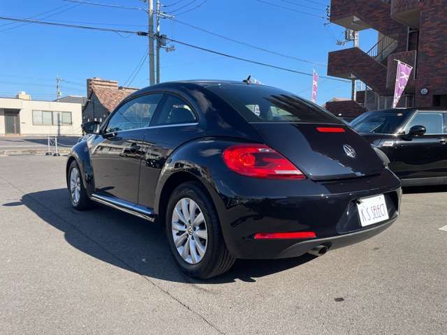 VOLKSWAGEN THE BEETL 2012 Image 31