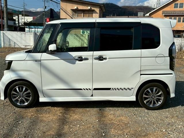HONDA N BOX CUSTOM 2021 Image 31