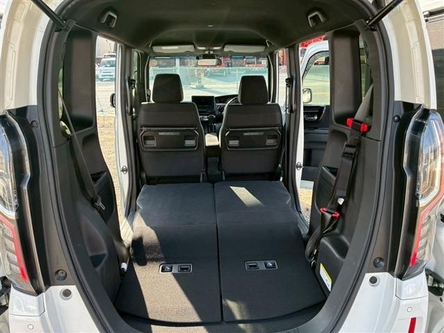 HONDA N BOX CUSTOM 2021 Image 31