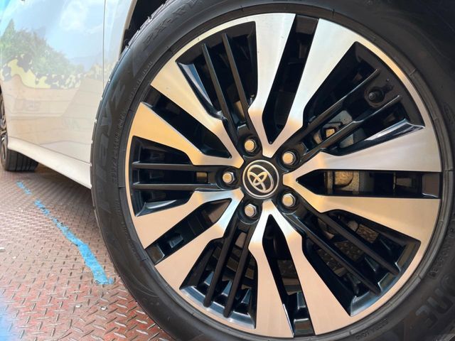 TOYOTA ALPHARD 2023 Image 31