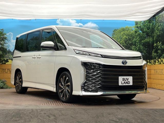 TOYOTA VOXY HYBRID 2023 Image 31
