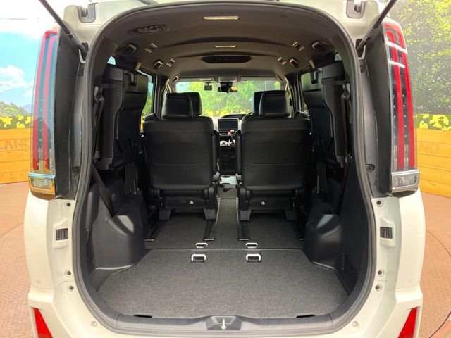 TOYOTA NOAH 2020 Image 31