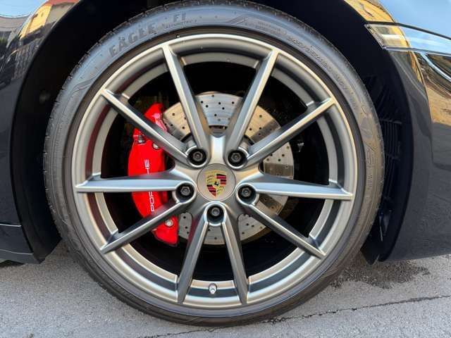 PORSCHE 911 2021 Image 31