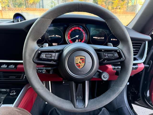 PORSCHE 911 2021 Image 31