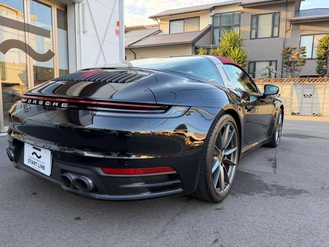 PORSCHE 911 2021 Image 31