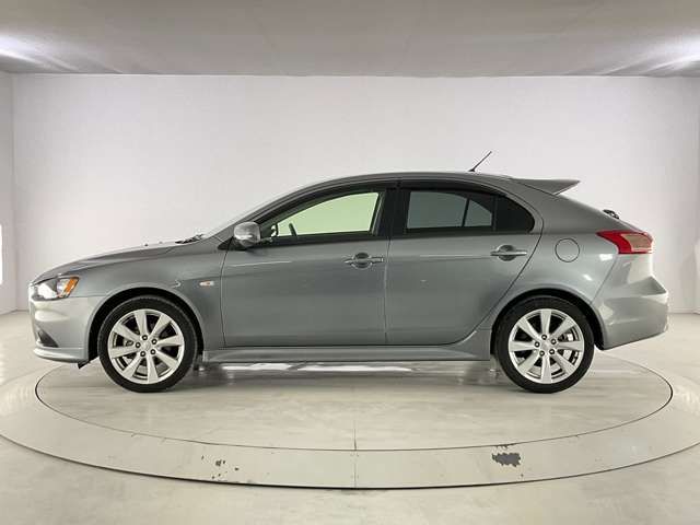 MITSUBISHI GALANT FORTIS SPORTB 2013 Image 31