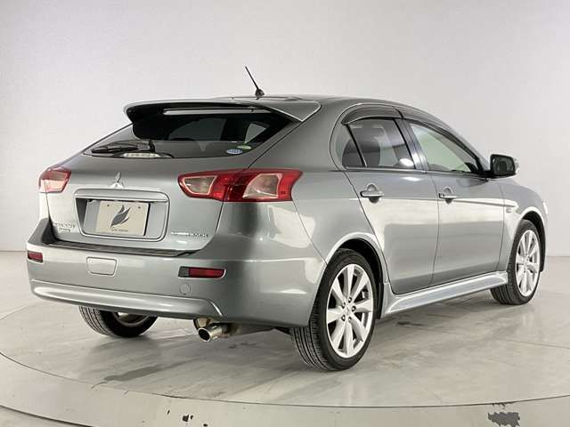 MITSUBISHI GALANT FORTIS SPORTB 2013 Image 31
