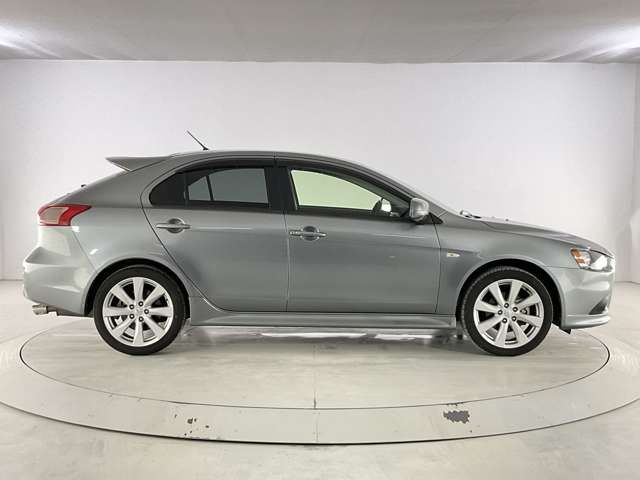 MITSUBISHI GALANT FORTIS SPORTB 2013 Image 31