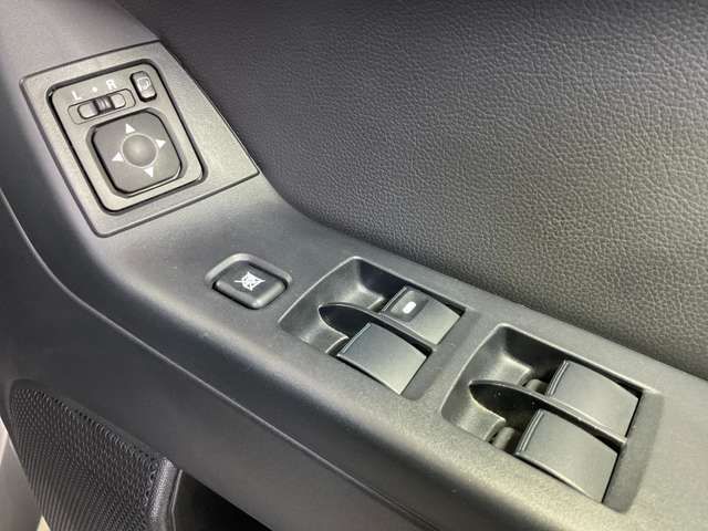 MITSUBISHI GALANT FORTIS SPORTB 2013 Image 31