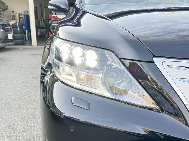 TOYOTA LEXUS LS600HL 2011 Image 31